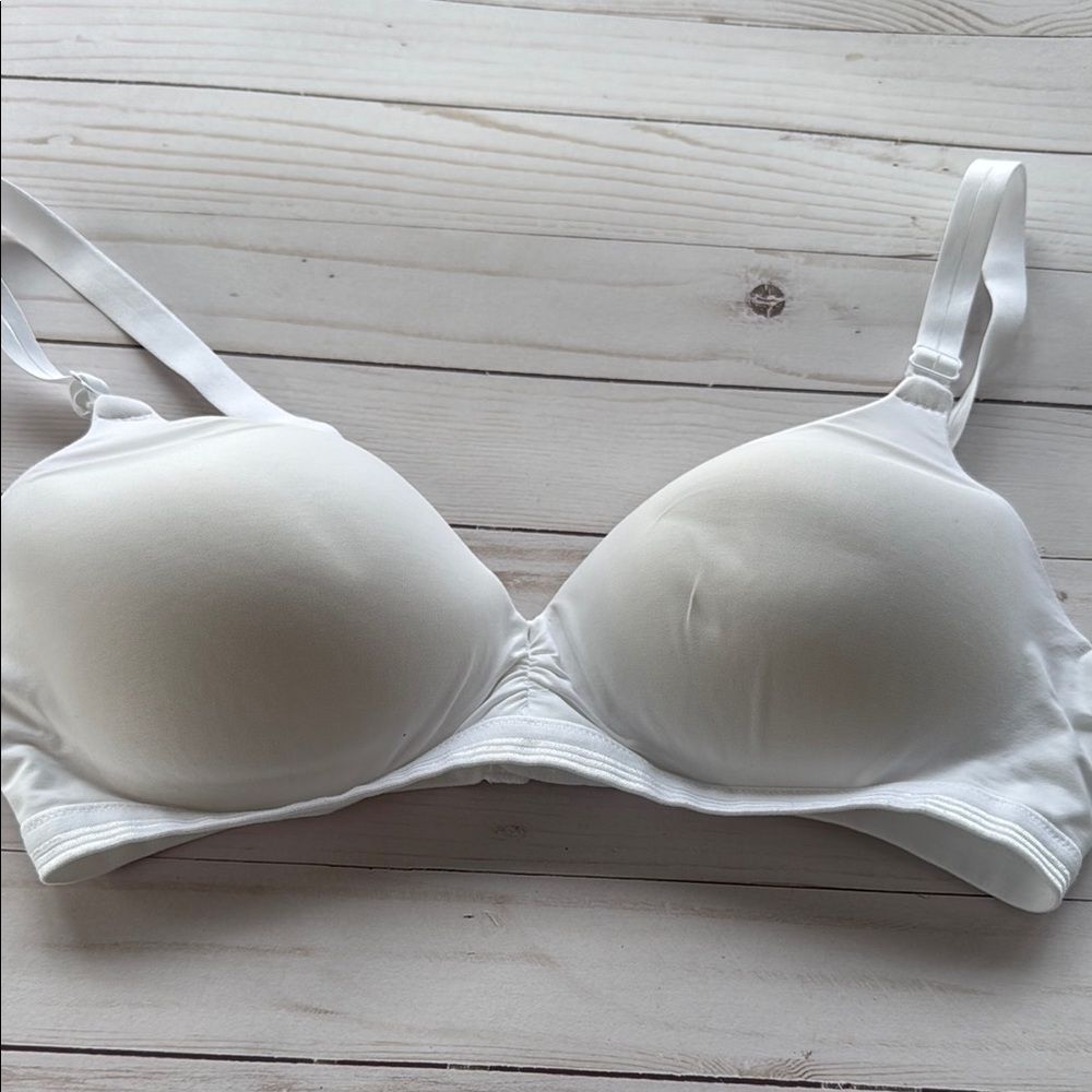 WARNER'S White Women's Bra Lightly Padded Wireless Wire Free Slight Push up 38B